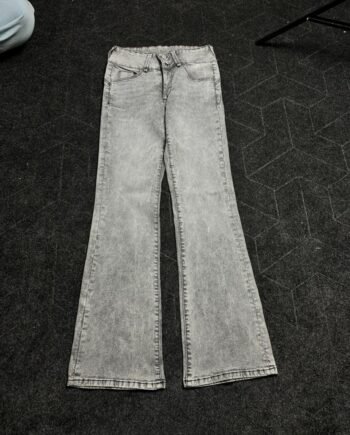 Bootcut Jeans